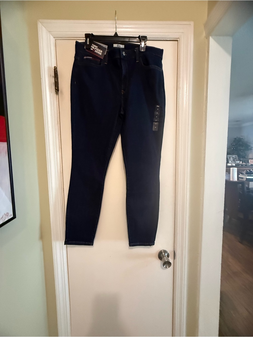 Tommy Hilfiger Women’s Navy Skinny Jeans